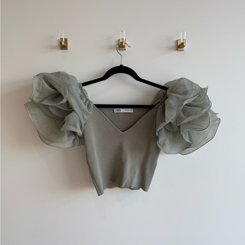 Zara puff sleeve crop top
